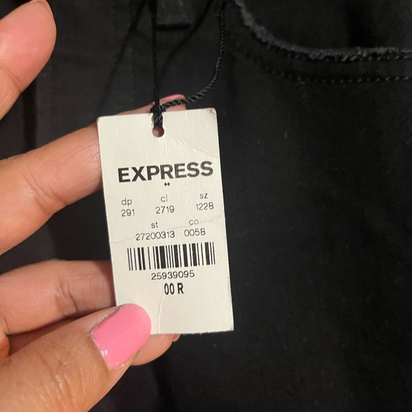 Express - Picture 2 of 2